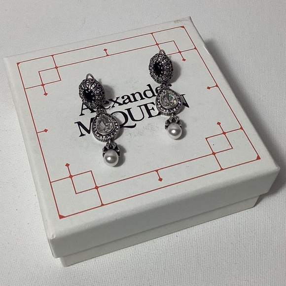 Alexander McQueen Silver Crystal Dangle Earrings - Picture 1 of 3